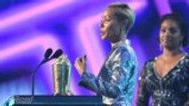 Jada Pinkett Smith Honored With Trailblazer Award at 2019 MTV Movie & TV Awards | THR News