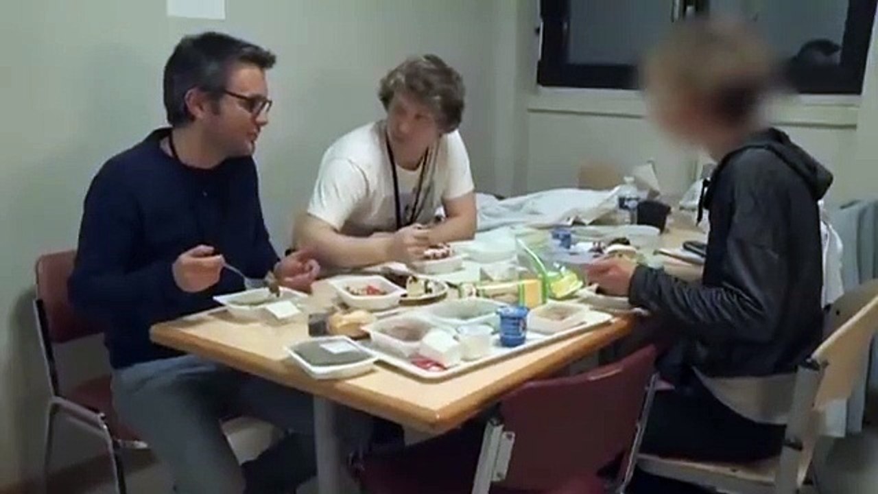 Folie, agressions, violence : Les urgences sous pression - W9 Enquete d'Action