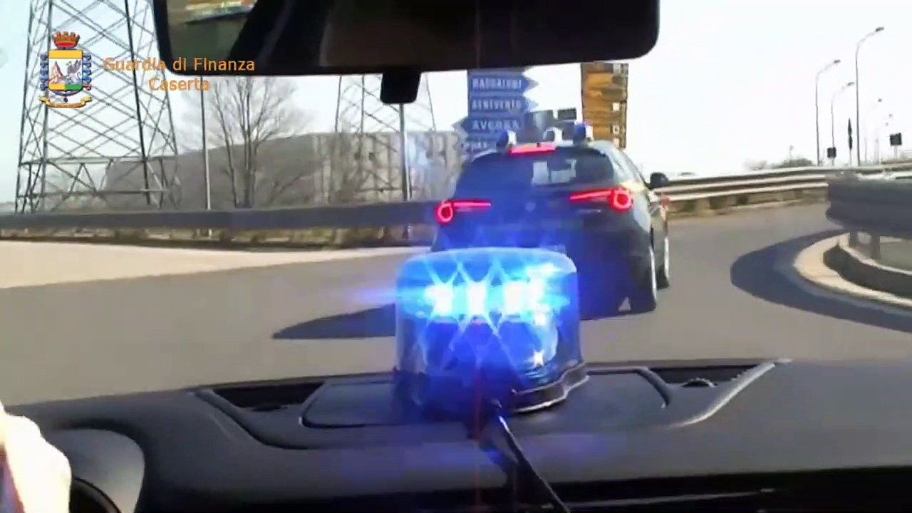 Fermato nel Casertano con falsi Rolex in auto sequestri per 500mila euro (18.06.19)