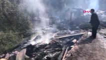 ARTVİN Yusufeli'nde yanan 10 evden geriye enkaz yığınları kaldı