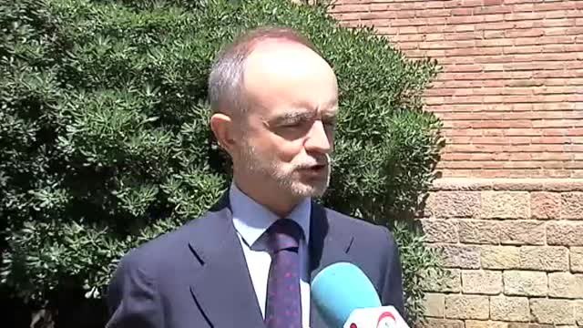 Los dermatólogos advierten: Si te cobran menos de 3000 euros por un trasplante de pelo, desconfía