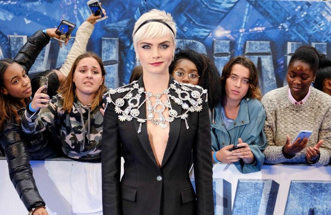 Cara Delevingne: elle confirme sa relation d'un an avec Ashley Benson!
