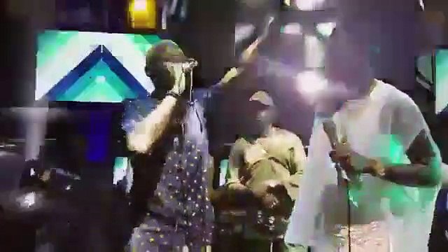 Wally seck feat ngaaka blinde au vogue live