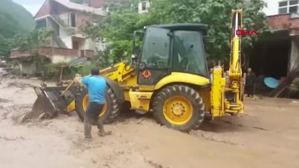 TRABZON'DA HES BORUSU PATLADI 2 KAYIP, 1 YARALI, MAHSUR KALANLAR VAR