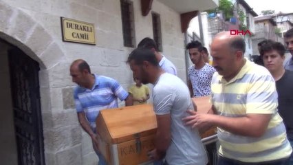 KAHRAMANMARAŞ Eşi tarafından öldürülen Münevver, toprağa verildi