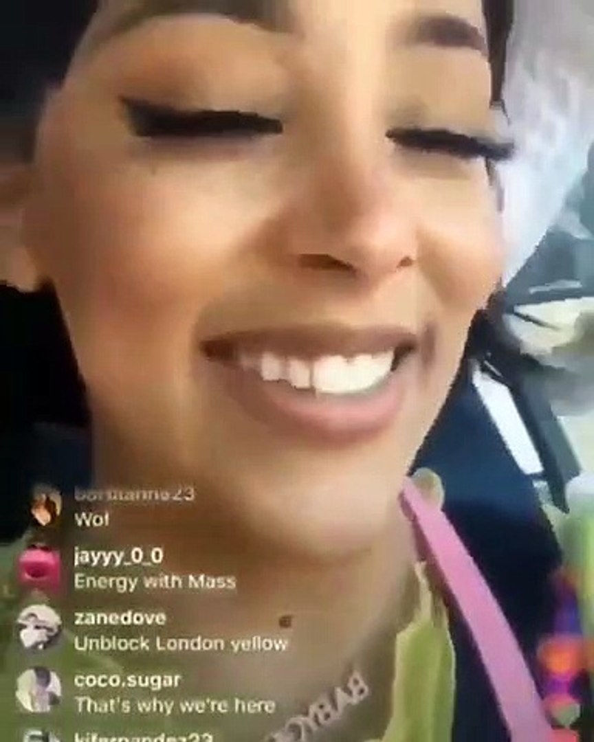 ⁣Doja Cat has beef with Cardi B? Rising artist mocks Cardi, imitating and clowning her flow on one of
