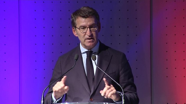 Feijóo participa en el encuentro del Colegio Oficial de Médicos