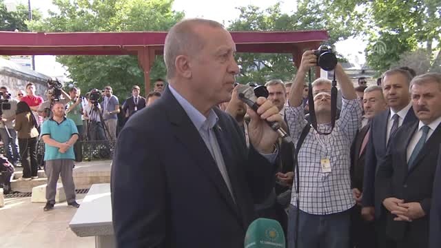 Erdoğan: Bunlar, Mısır'ın seçilmiş ilk Cumhurbaşkanı Mursi'nin naaşından korkacak kadar hafiftir