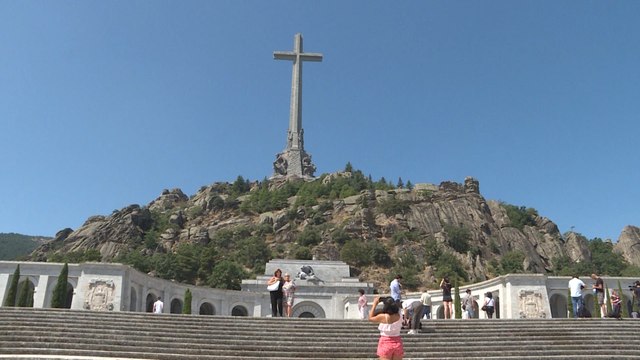 Supremo rechaza parar los trámites de la exhumación de Franco