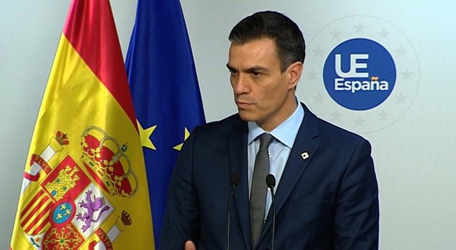 Sánchez dice que hablará de servicios públicos si Torra habla de autodeterminación
