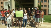 Protesta para reclamar la anulación del examen matemáticas II