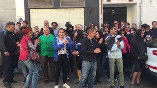 Imágenes de la protesta contra un desahucio en la calle Zamora de Madrid