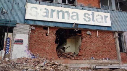 Les travaux de démolition de l'ancien Sarma de Mouscron vus de l'arrière