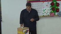 Nicolás Maduro vota en las elecciones municipales