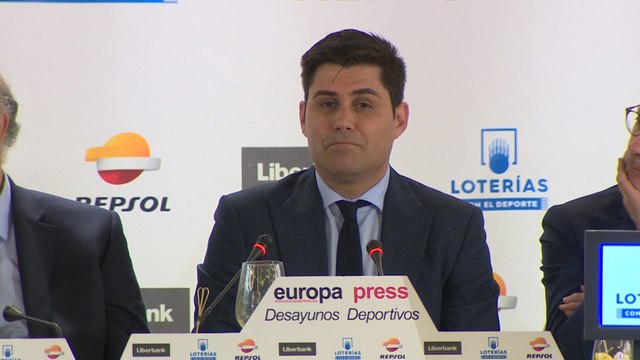 Aganzo pide que el fútbol femenino juegue en estadios de Primera