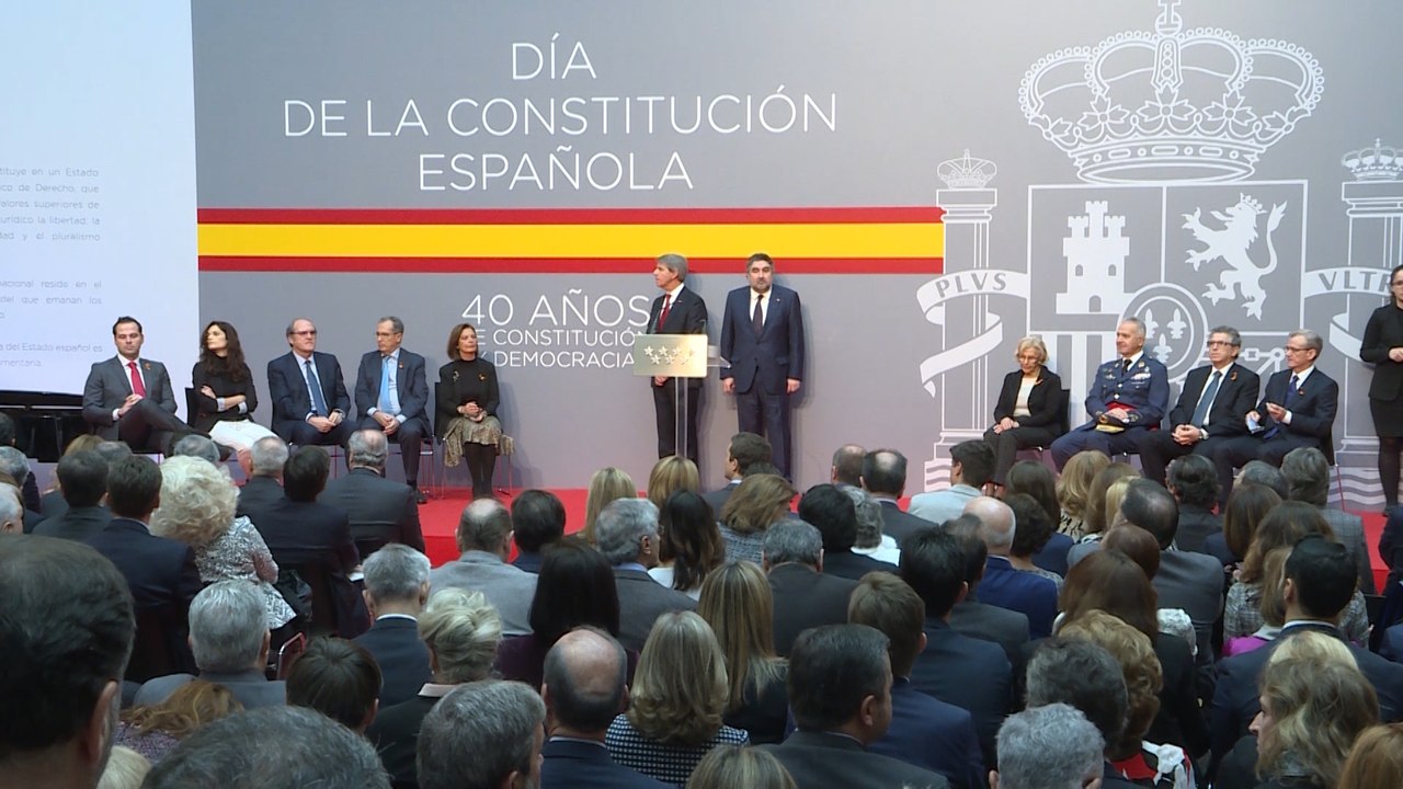 Políticos acuden al homenaje a la Constitución en Madrid