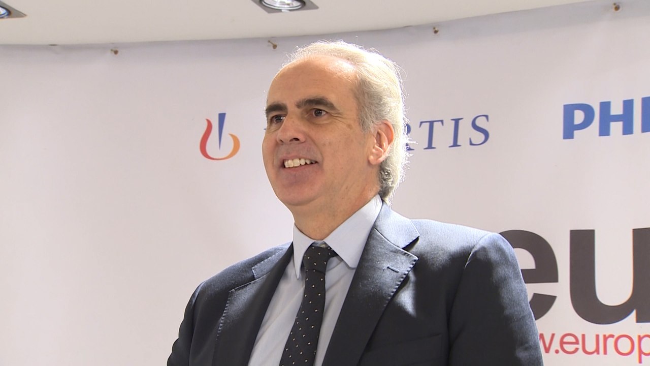 Sanidad pide al Gobierno que transfiera los 86 millones que cuesta la atención a 'sin papeles'