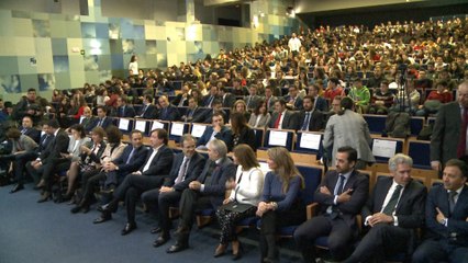 Vara asiste a la Jornada de Educación Financiera