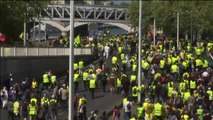 Los chalecos amarillos retoman en París las protestas contra Macron