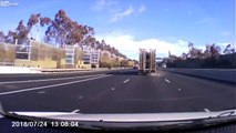 Une automobiliste miraculée se fait exploser le pare-brise par une pièce de métal en pleine autoroute