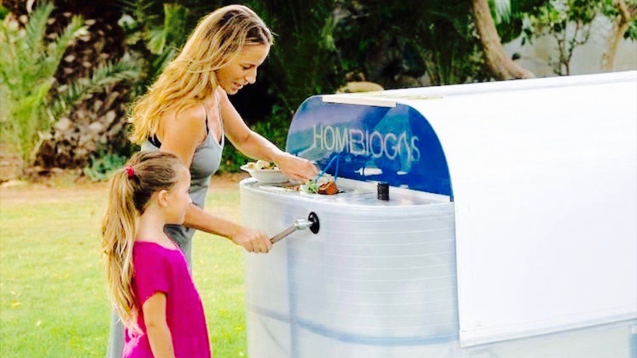 Turn your Food Waste into Cooking Gas - Clean Energy with "HomeBioGas"