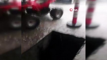 Dolu yağışı köyü beyaza bürüdü