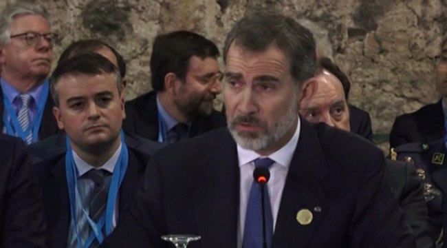 Felipe VI reivindica el papel de la Constitución