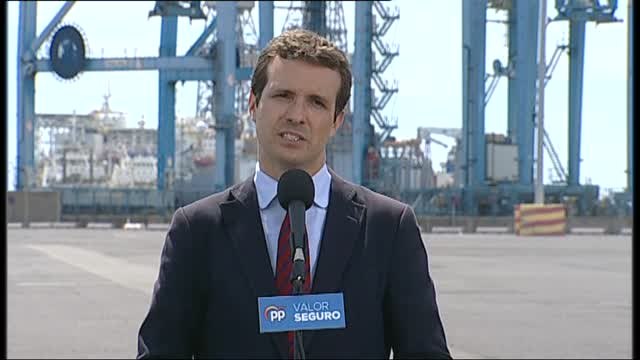 Casado acusa al Gobierno de mantener un silencio cómplice con quienes revientan actos del PP, Cs y Vox