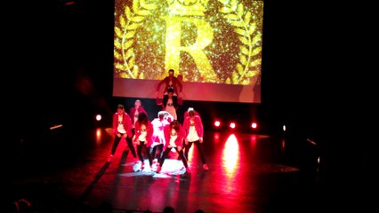 07. Royal wear show 1 depuis cour