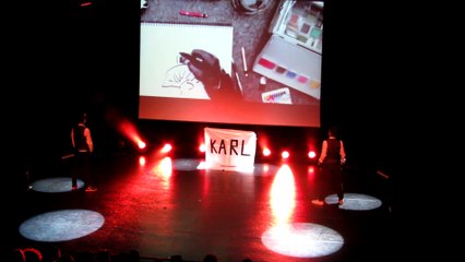 06. Karl Lagerfeld show 1 depuis cour