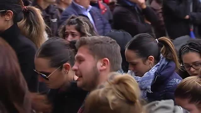 Guadix despide a las tres víctimas de la explosión en la pirotecnia