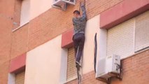Macrorredada en Murcia con 25 detenidos, entre ellos un sospechoso que intentó huir trepando por una fachada