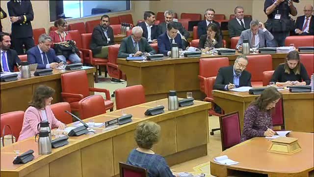 Los decretos del Gobierno llegan a la Diputación permanente