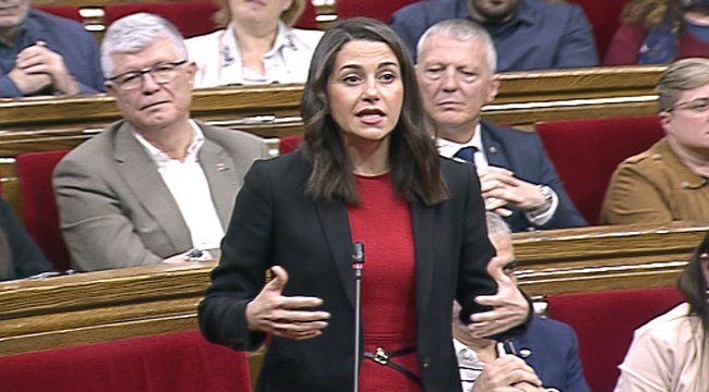 Arrimadas tacha a la escolta de Torra de guardia pretoriana
