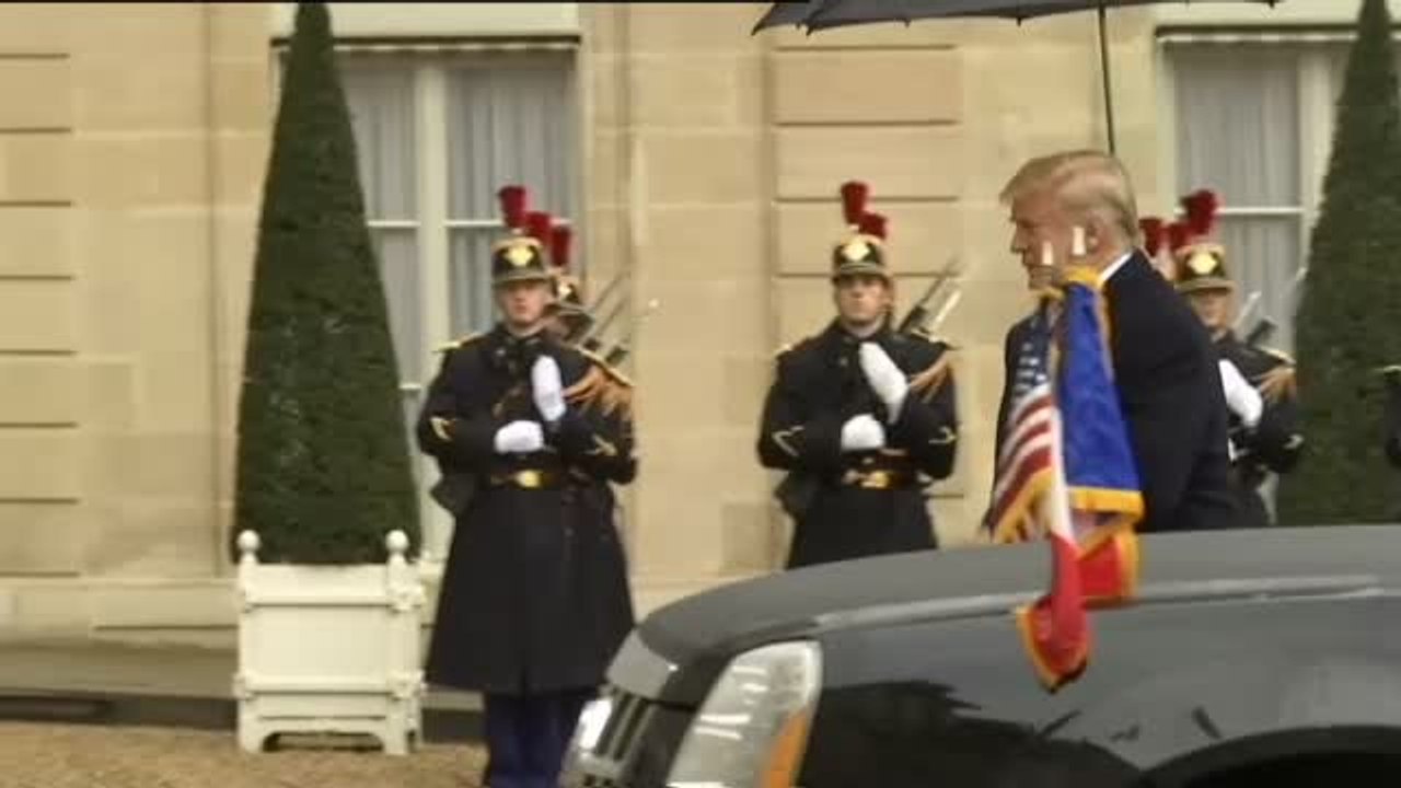 Trump arremete contra el ejército europeo propuesto por Macron: "Es insultante"