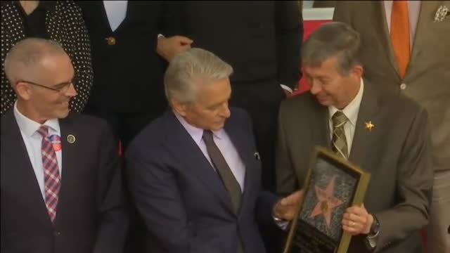 Michael Douglas ya tiene su estrella en el Paseo de la Fama de Hollywood