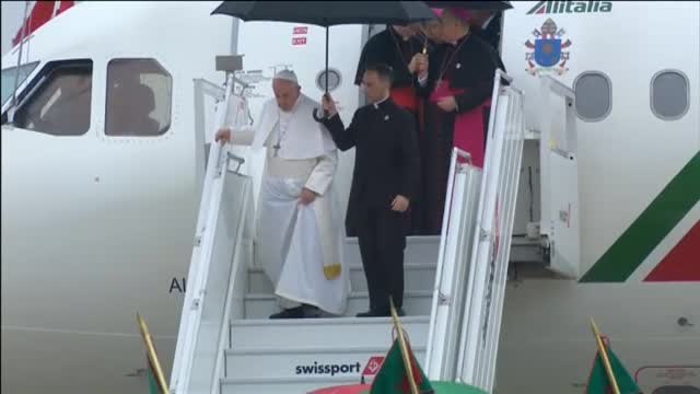 El papa Francisco aterriza en Rabat en su primera visita a Marruecos