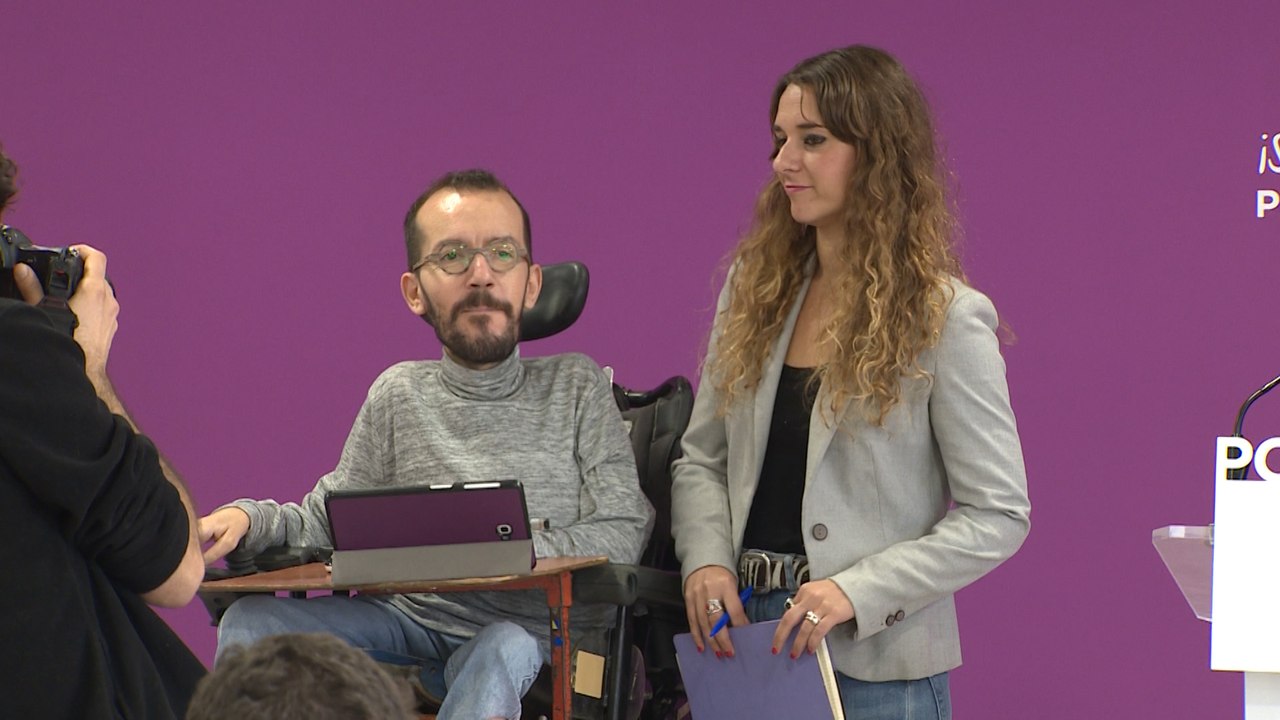 Noelia Vera y Pablo Echenique en rueda de prensa