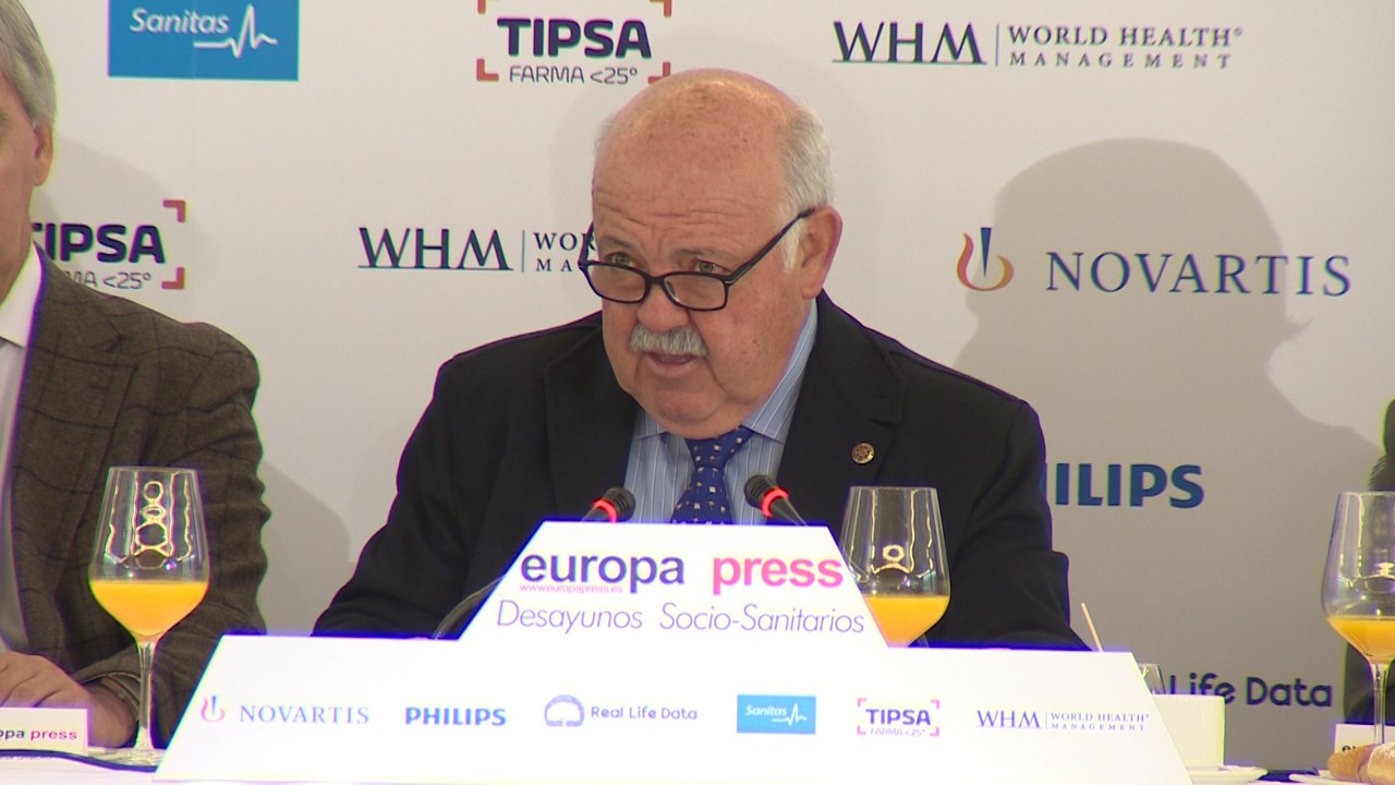 Consejero andaluz de Familia sobre Suárez Illana y el aborto: "Un micro tiene sus cosas"