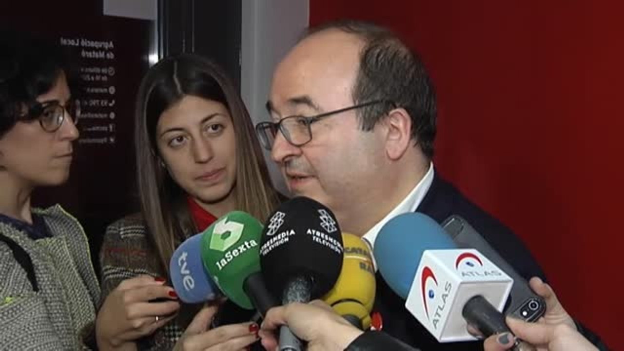 Iceta matiza: "A Cataluña no le conviene la independencia y un referéndum no es la solución"