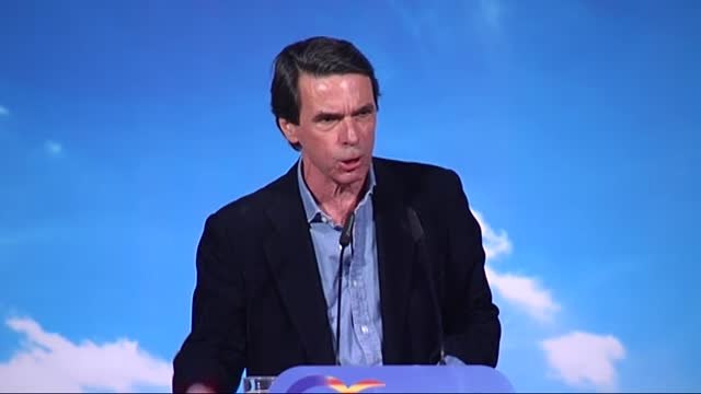 Aznar: A mí nadie me habla de una 'derechita' cobarde porque no me aguantan la mirada