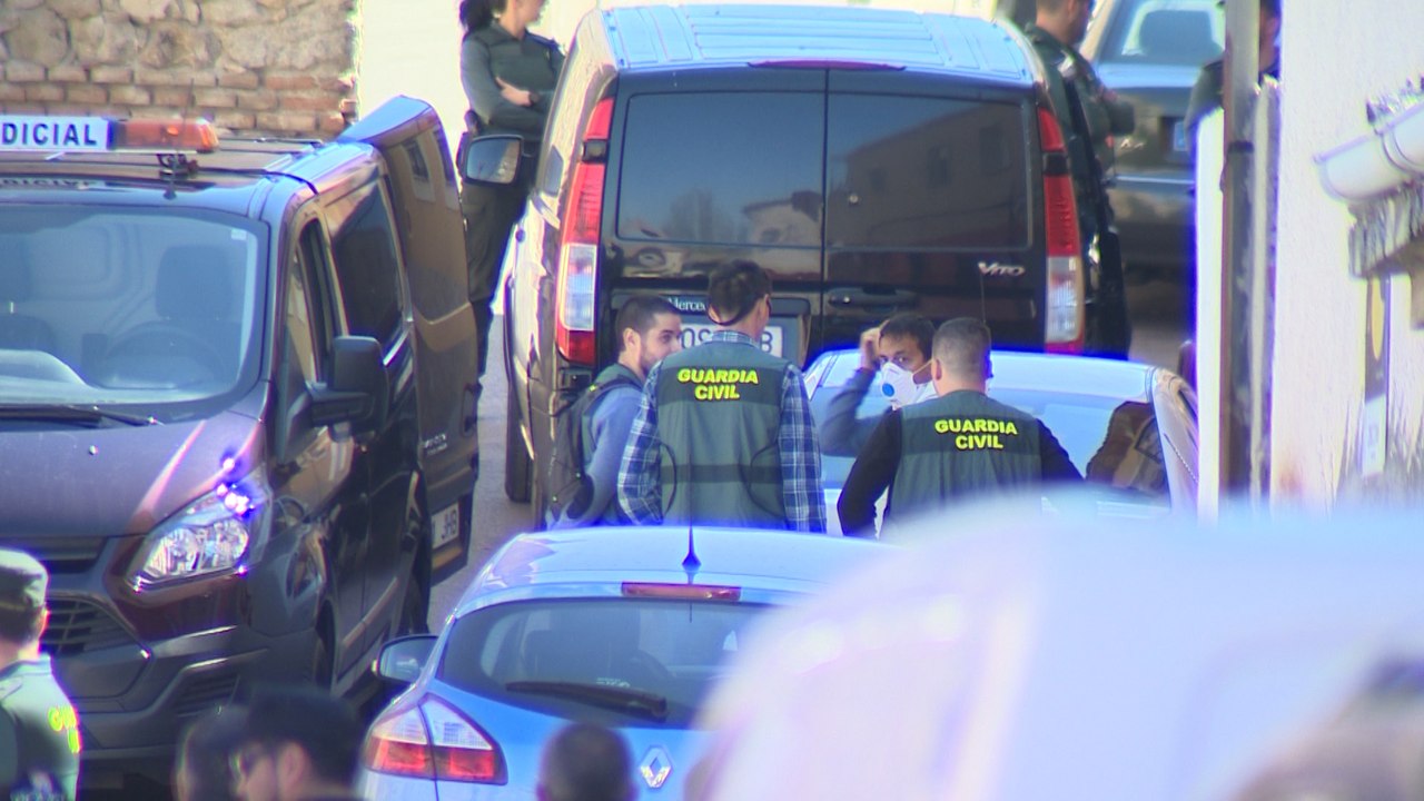 Servicios Funerarios llegan a Loeches para levantar los cadáveres