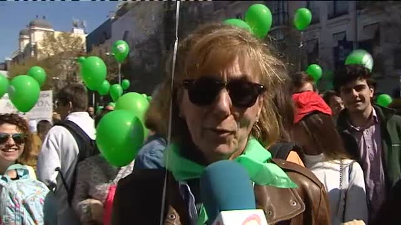 Miles de personas se manifiestan contra el aborto en Madrid