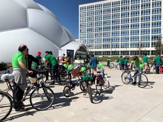 Descargar video: Valladolid pedalea por la educación pública