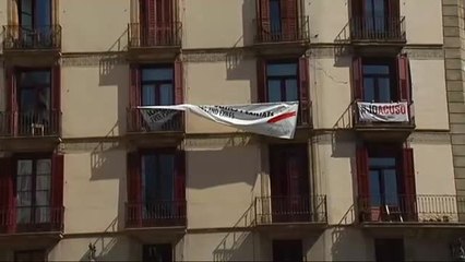 La 'guerra' de lazos se mantiene