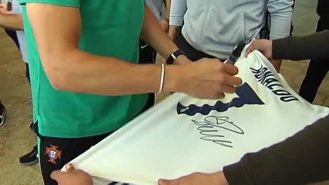 Cristiano Ronaldo, feliz de volver a casa con su selección