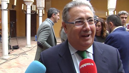 Zoido y Juanma Moreno evitan pronunciarse sobre Cospedal