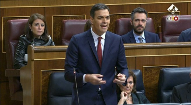 Sánchez dice que los favores que debe Casado le impiden romper con el pasado