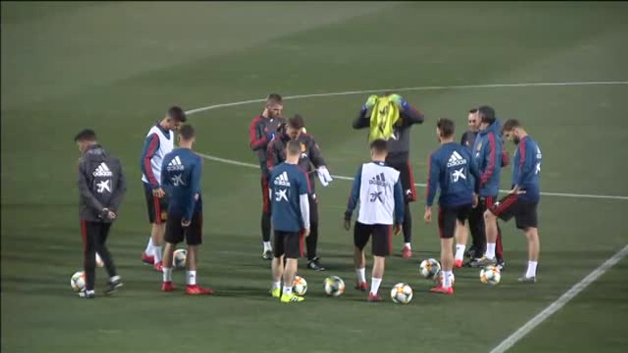 La selección española cuenta con ocho caras nuevas