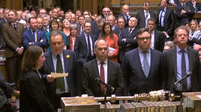 El Parlamento británico descarta un Brexit sin acuerdo